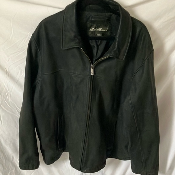 Eddie Bauer: Vintage Black 100% Leather Coat- 2 inner pockets- XXL - Picture 1 of 16